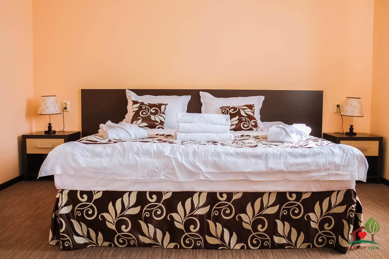 Family Inn Koshi Екстер'єр фото